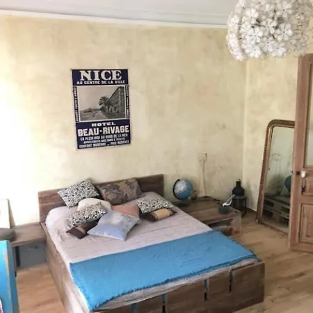 Great And Light Private In The Heart Of Bed & Breakfast Nice