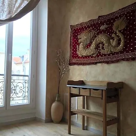Bed & Breakfast Great And Light Private In The Heart Of *